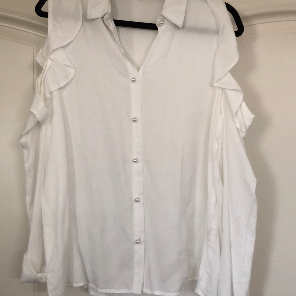 collared blouse